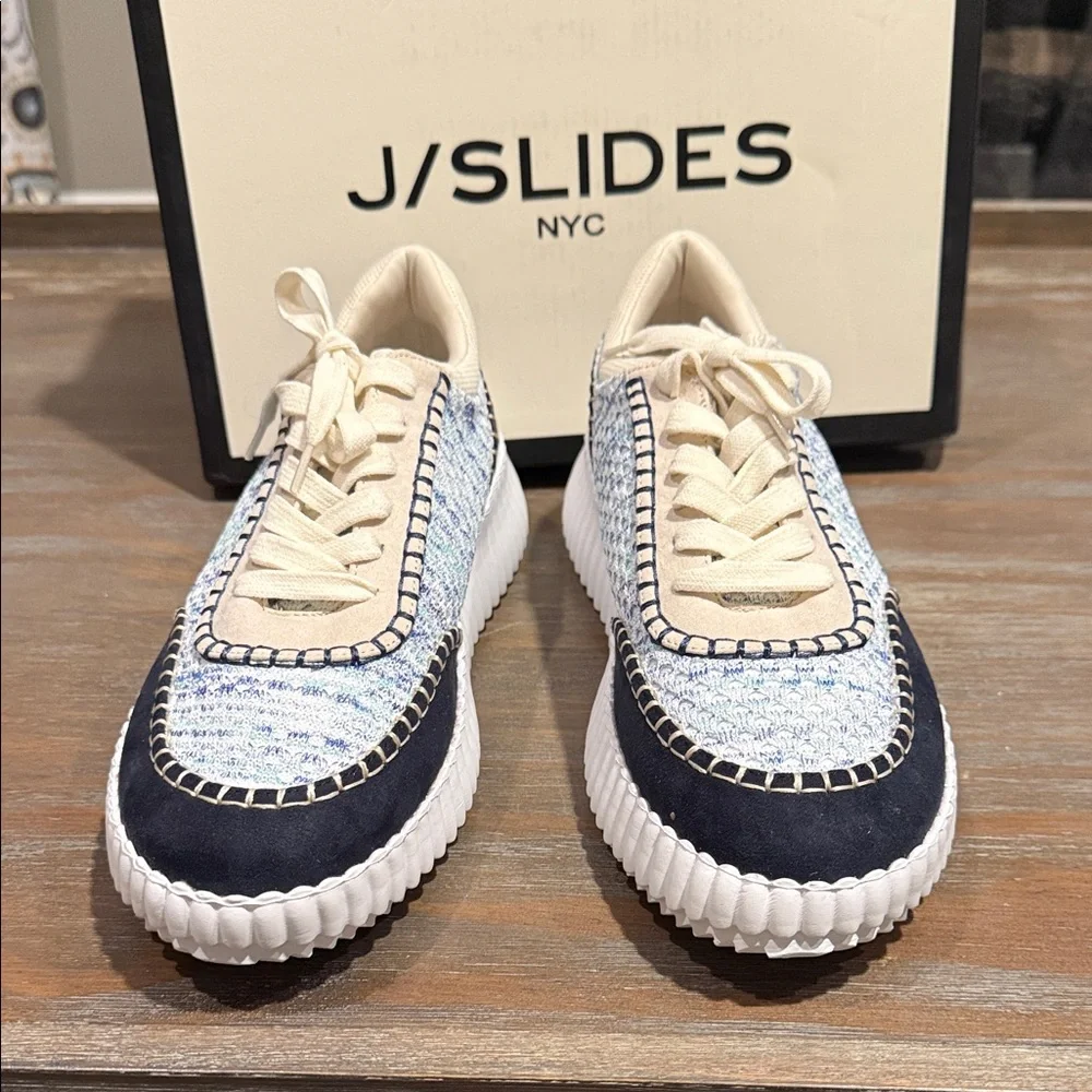 NEW IN BOX J/SLIDES Charlene Navy and‎ Cream Size 11